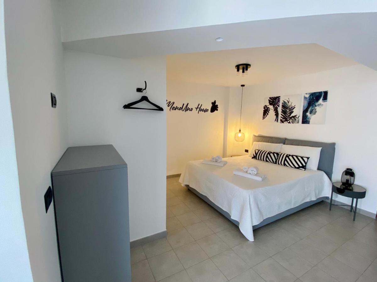 Menouno House Apartment Crispiano Exterior photo